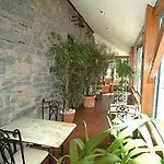 Logis L'ecu De France ホテル
