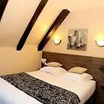 ホテル Logis L'ecu De France
