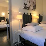 ホテル Logis L'ecu De France 3*