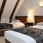 ホテル Logis L'ecu De France 3*