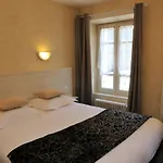 ホテル Logis L'ecu De France 3*