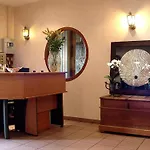 Logis L'ecu De France ホテル