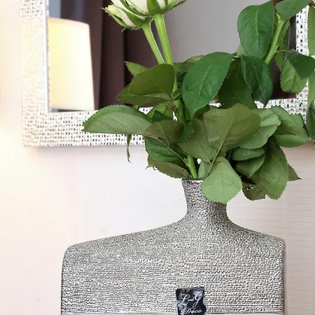 Logis L'ecu De France Hotel