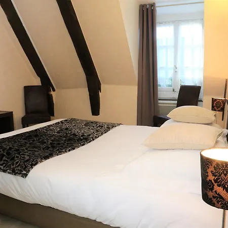 Logis L'ecu De France Mauriac (Cantal)