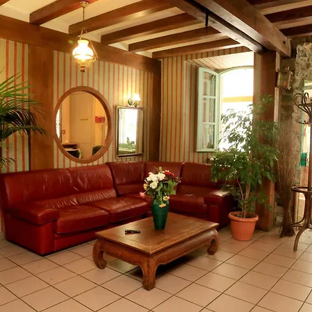 Logis L'ecu De France Hotel Mauriac (Cantal)