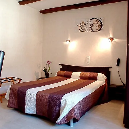 Hotel Logis L'ecu De France